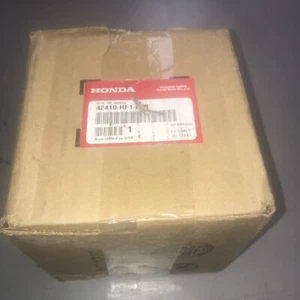 OEM Honda Rear Wheel Hub 42410-HF1-A00 TRX200 TRX300 TRX250 TRX420 - Picture 1 of 1