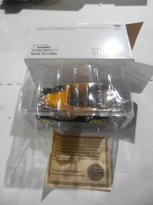 Museo Nacional del Motor Mint 1/32 1932 Ford convertible sedán con bota diecast  Foto 1 de 4