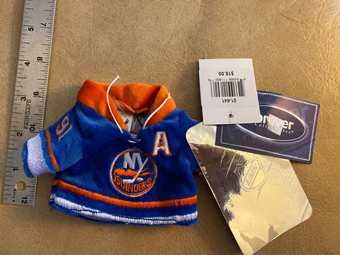 New York Islanders Tavares 91 NHL  Forever Collectibles Shirt w/TAGS Cover