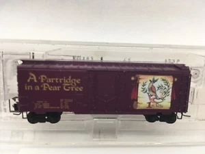 Z SCALE Partridge in a Pear Tree 12 Days Christmas Box Car - Micro Train 14931-2 - Picture 1 of 8