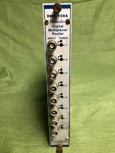 Router multiplexor digital Tennelec modelo DMR 108A - Imagen 1 de 5