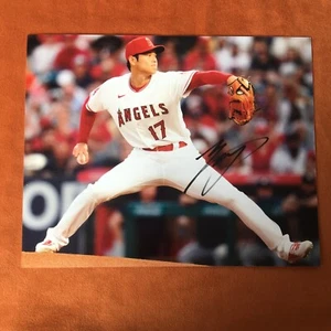 Shohei Ohtani Autographed Signed Photo Sports COLLECTION GIFTS 8*10 2024H - Picture 1 of 1