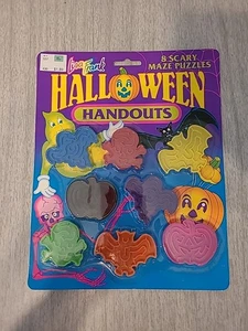 Vintage Lisa Frank Halloween Party Favors Scary Maze Puzzles Game NOS - Picture 1 of 2