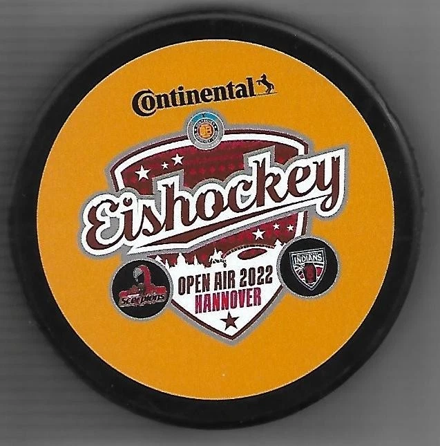 Eishockey Puck OPEN AIR 2022 HANNOVER SCORPIONS vs HANNOVER INDIANS  - Bild 1 von 1