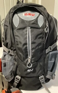 NWOT IGRU Sport Black 40L Padded Back High Performance Hiking Camping Backpack - Picture 1 of 1