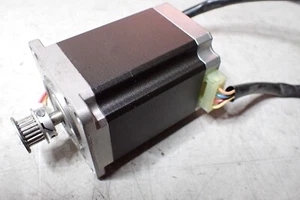 SANYO DENKI StepSyn -- Stepper Motor 1.06Nm 3 amp 103H7126-5843 - Picture 1 of 5