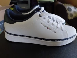 Tommy Hilfiger Shoes Size 9 - Picture 1 of 10