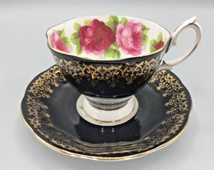 Royal Albert Black Teetasse & Untertasse Bone China Red Cabbage Rose Floral Vintage - Bild 1 von 23