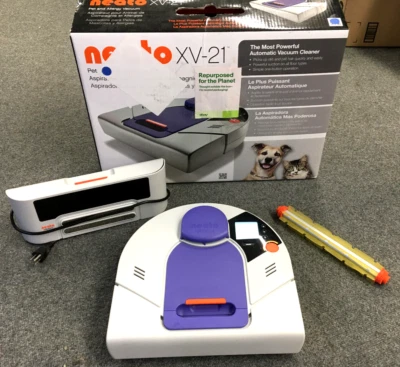Neato XV-21 Pet & Allergy Robot Vacuum Cleaner For Parts & Repair - Image 1 of 4