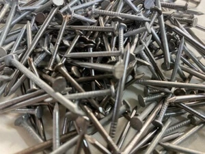 Clavos Cabeza Redonda Galvanizados Brillantes 250g Paquete Mixto Madera 1" - 2" 25mm - 50mm - Imagen 1 de 24