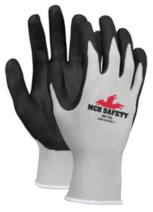 Memphis™ 9673, 13 Gauge Gray  Nylon, Black Nitrile Foam Dipped Palm/Fingers - Picture 1 of 2