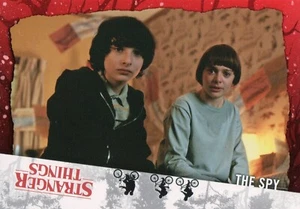 Tarjeta Base Paralela Roja Stranger Things Upside Down, The Spy (55) #02/50 - Imagen 1 de 2