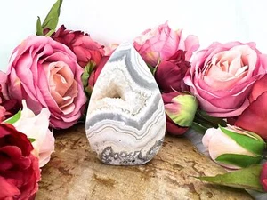 Crazy Lace Agate Flame - 3.5" White Mexican Crazy Agate Flame Carving - High - Picture 1 of 10