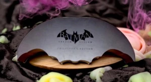 Batman: Arkham Asylum -- Collector's Edition BATMAN WING CASE AND BATARANG ONLY - Picture 1 of 7