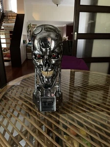 Sideshow T800 Combat Version Life Size Bust - Picture 1 of 2