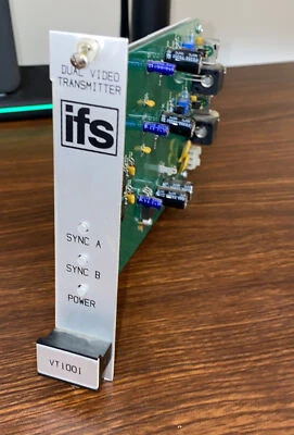 Transmisor de video dual IFS International Fiber Systems VT1001 D-1150A Rev B Foto 1 de 4