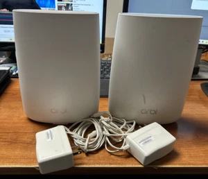 Netgear - RBR50v2 Orbi Ac3000 Tri-band Home Mesh Router & RBS50v2 Satellite - Picture 1 of 3
