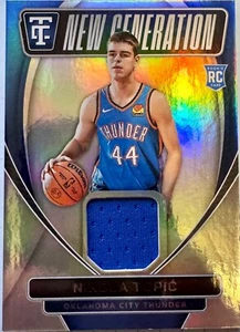 Nikola Topic #NGJ-12 2024-25 Panini Totalmente Certificato - Maglie Nuova Generazione - Foto 1 di 2