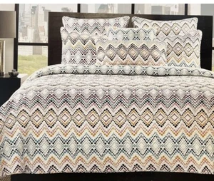 MAX STUDIO BRIGHT POLKA DOT ZIG ZAG TWIN QUILT SET W / SHAM - Picture 1 of 2