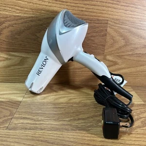Revlon 1875W Asciugacapelli Infrarossi Calore + Ceramica, Bianco Leggi Descrizione - Foto 1 di 8