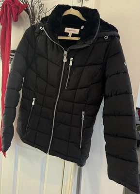 Chaqueta de abrigo acolchada con capucha para mujer Calvin Klein pequeña nueva lista para usar Foto 1 de 4