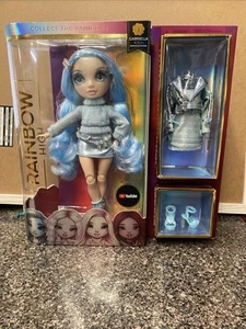 NIB 2021 Rainbow High Series 3 Gabriella Icely Ice Blue NRFB Good Condition - Picture 1 of 4
