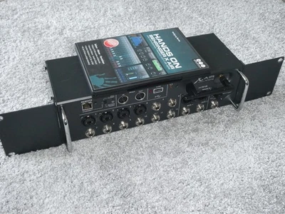 Behringer X-Air XR12 Rackmixer + HandsOn DVD - Bild 1 von 3