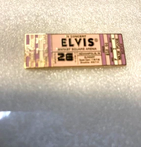 Elvis Presley Revers Hut Krawattennadel Bradford Exch. Konzertkarte 1,5" Lizenziert RAR - Bild 1 von 3