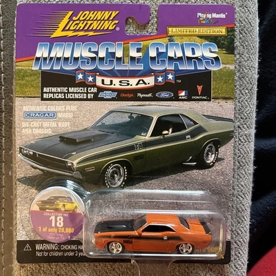 Johnny Lightning MUSCLE CARS USA 1970 DODGE CHALLENGER T/A ORANGE - Image 1 of 3