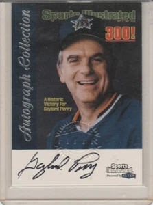 1999 FLEER SPORTS ILLUSTRATED GAYLORD PERRY AUTOGRAPH HOF - Picture 1 of 2