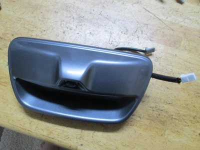 Manija elevadora de portón trasero Nissan Leaf 2013-2017 con código de color de cámara - KAD Foto 1 de 4