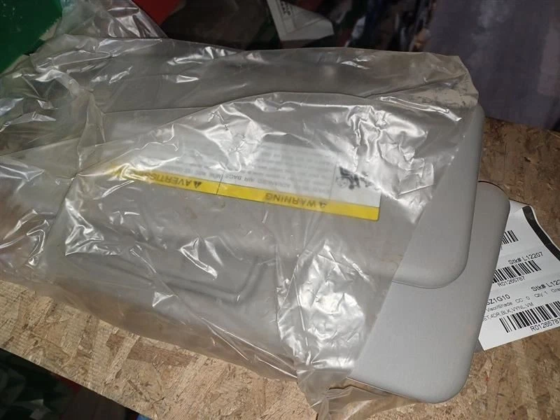 PARASOL IZQUIERDO CONDUCTOR SIN ILUMINACIÓN SE ADAPTA 07-13 SX4 1265787 Foto 1 de 1