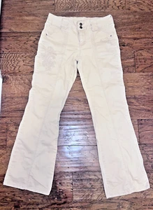 Apt. 9 Women's Khaki Stretch Pants Size 8 - Casual Slim Fit Trousers Details - Picture 1 of 7