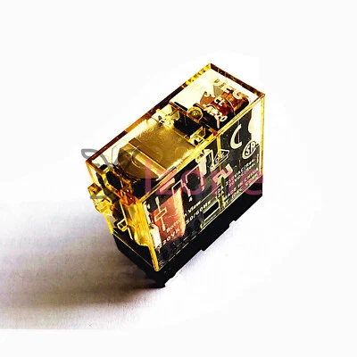 IDEC RJ1S-CL-A220 Intermediate Relay 12A RJ1S-CL A220 AC220V 1a1b 1PC - Image 1 of 4