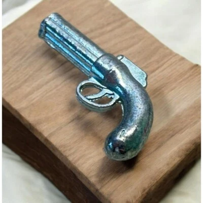 Clue Board Game 1998 Revolver Gun Weapon Replacement Token Piece Part Hasbro - Image 1 of 4