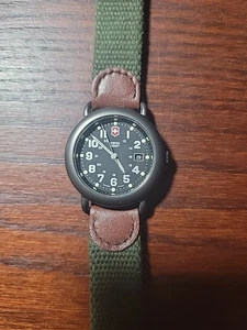 Swiss Army☆ Calvary Military~ Women's Field Watch 32MM Black/ Glow-Face 8" Long - Picture 1 of 4