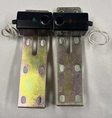 Sensores fotográficos de segurança para os olhos abridor de porta de garagem Ryobi (GDA200RX e GDA200TX) - Imagem 1 de 4