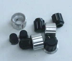 Icom IC-R71e knobs - Picture 1 of 1