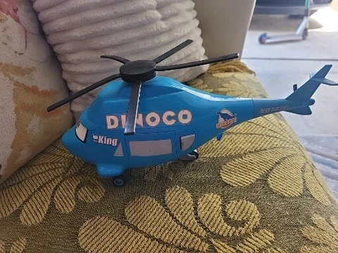 Disney Pixar Cars Supercharged DINOCO HELICOPTER King Talking Sounds 14" Spins Cover