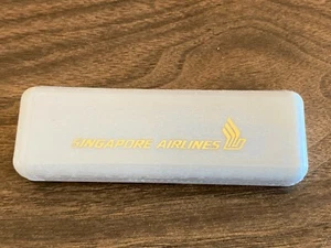 Vintage 1980er Singapore Airlines Zahnbürsten-Set versiegelt kostenloser Versand  - Bild 1 von 2