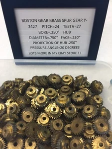 BOSTON GEAR BRASS Y-2427 SPUR PINION GEAR HEAVY PATINA NEEDS CLEANED 1/4" BORE - Picture 1 of 10