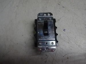 Interruptor controlador motor manual Hubbell HBL7810D 30A / 600VAC / 3P - Imagen 1 de 7