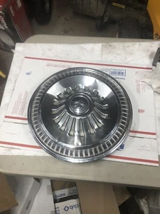 OLD VINTAGE HUBCAP HUB CAP FORD FAIRLANE GALAXIE RANCHERO TORINO 14 " 1969 70 71 - Picture 1 of 4