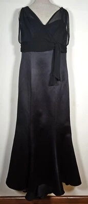 Vestido preto Alfred Angelo tamanho 12 formal, formatura dama de honra corpete de chiffon - Imagem 1 de 4