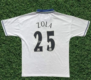 GIANFRANCO ZOLA GENUINE SIGNED RETRO CHELSEA SHIRT FOOTBALL AUTOGRAPH - Picture 1 of 2