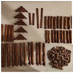 Vintage Round Lincoln Logs - Picture 1 of 7