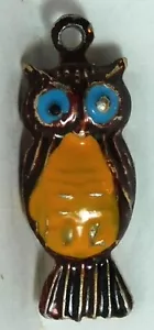 VTG METAL ENAMEL OWL TINY CHARM GOLDTONE - Picture 1 of 2
