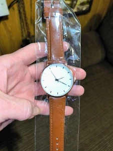 Women's Fashion Watch Brown Faux Leather Band - Picture 1 of 2