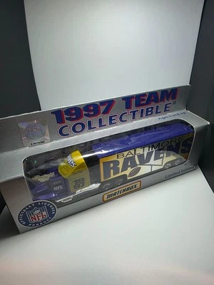 Baltimore Ravens NFL Matchbox 1997 1:80 Kenworth T600 Tractor Trailer Die Cast - Image 1 of 3