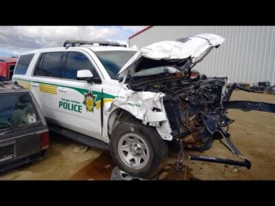 Pinza de freno de disco delantera derecha usada se adapta a: Chevrolet Tahoe 2016 delantera derecha Foto 1 de 4
